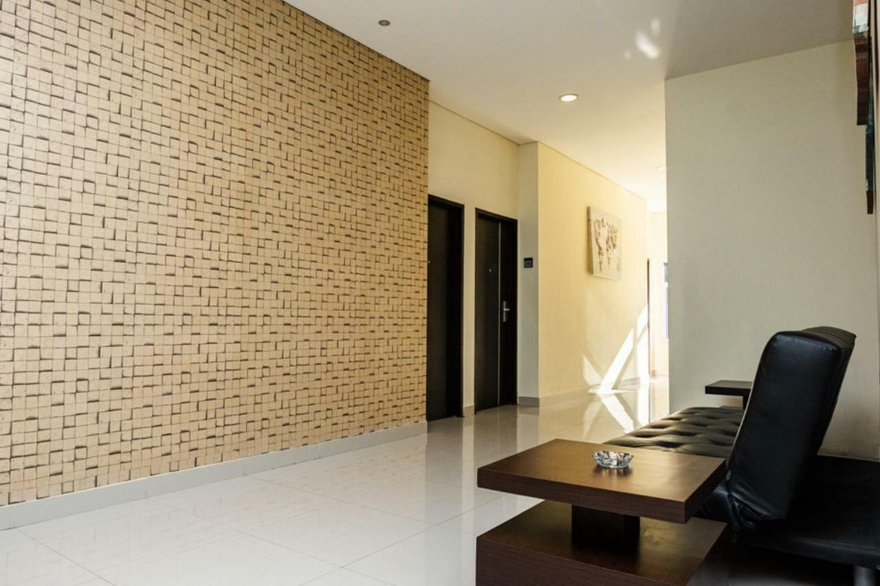 Hotel Reddoorz @ Pelita Raya Rappocini Macasar Exterior foto