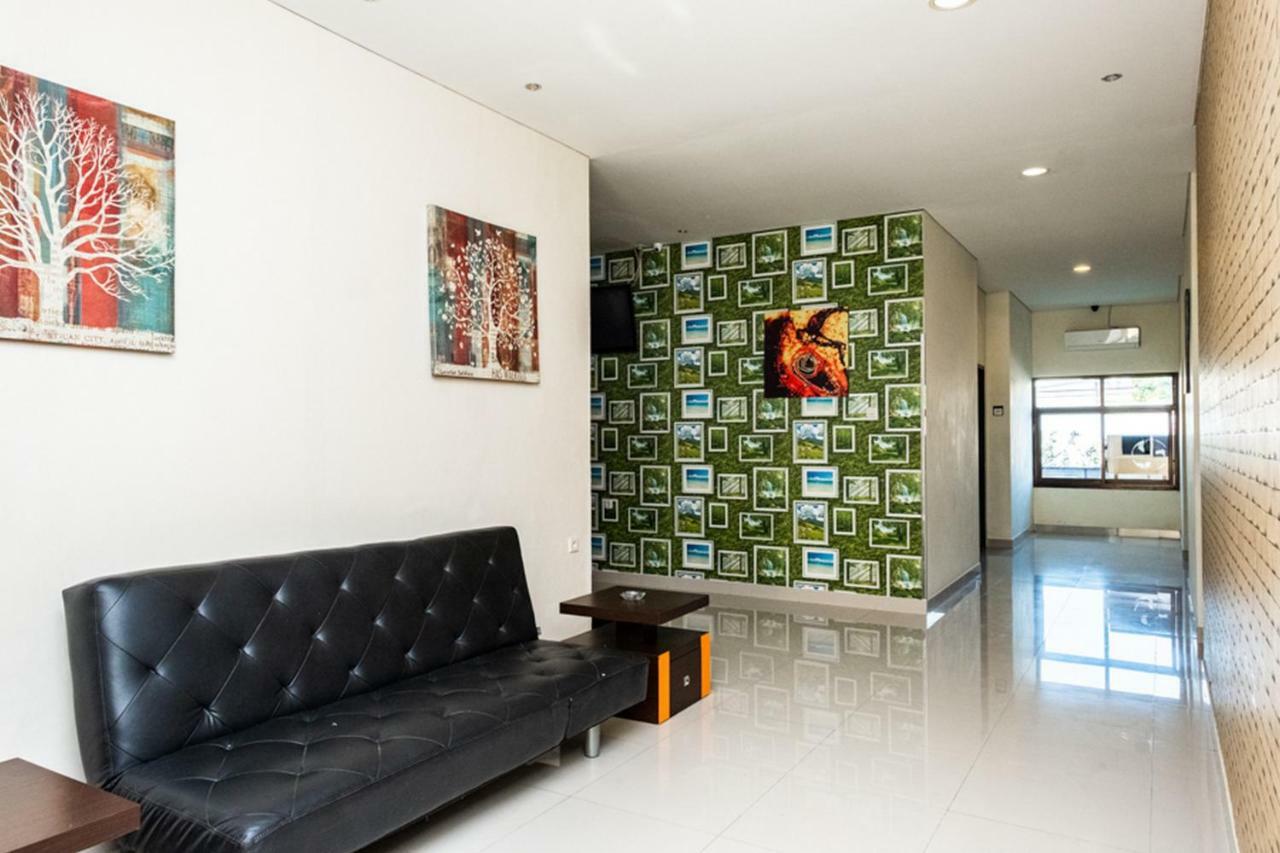 Hotel Reddoorz @ Pelita Raya Rappocini Macasar Exterior foto